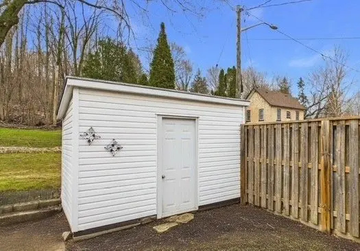 203 May ST, Brockton, ON N0G 2V0