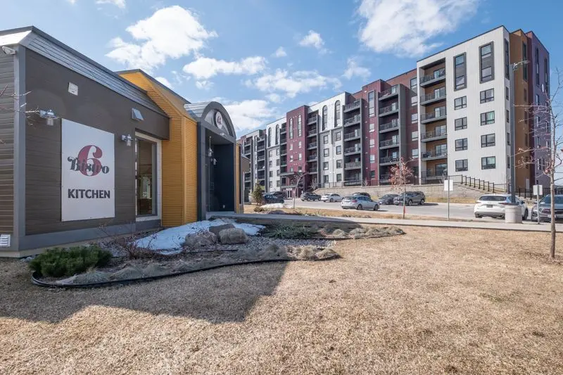 4 Spice WAY #312, Barrie, ON L9J 0M2