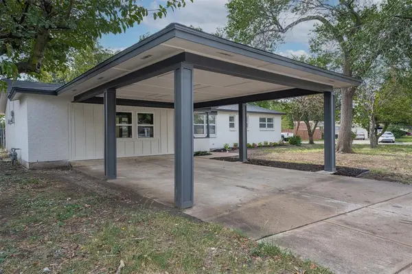 217 Palomino Drive, Saginaw, TX 76179