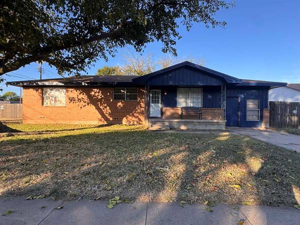 401 Vaughn Street,  Burkburnett,  TX 76354