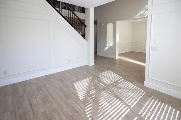 413 Ridge Meade Drive, Lewisville, TX 75067