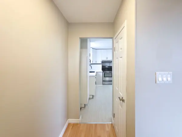 459 Addison ST #Main, Oshawa, ON L1H 6J7