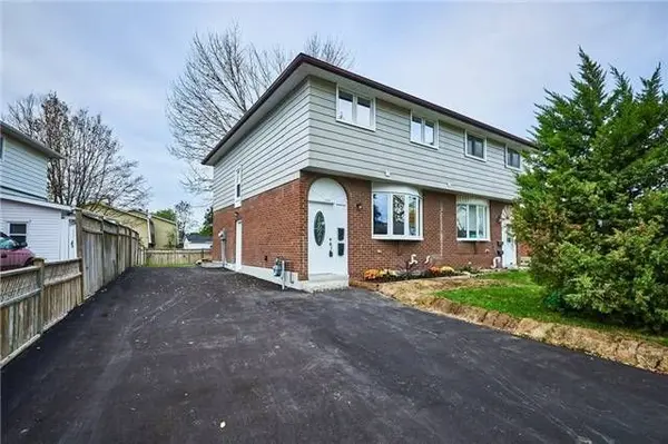 225 Kinmount CRES #Upper, Oshawa, ON L1J 3T8