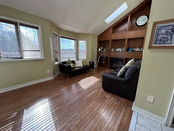 380 Stone RD, Aurora, ON L4G 6Z5