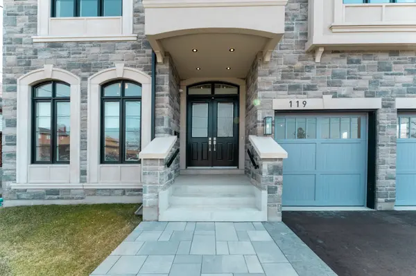 119 Jay ST, Toronto W04, ON M6L 2M3