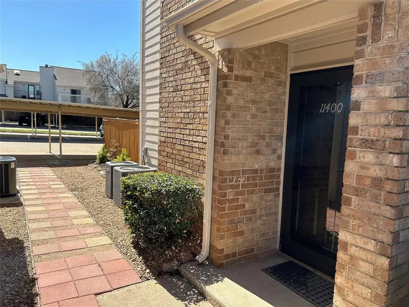 3635 Garden Brook Drive #137, Farmers Branch, TX 75234