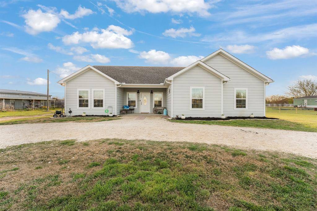 7012 Starling Street, Joshua, TX 76058