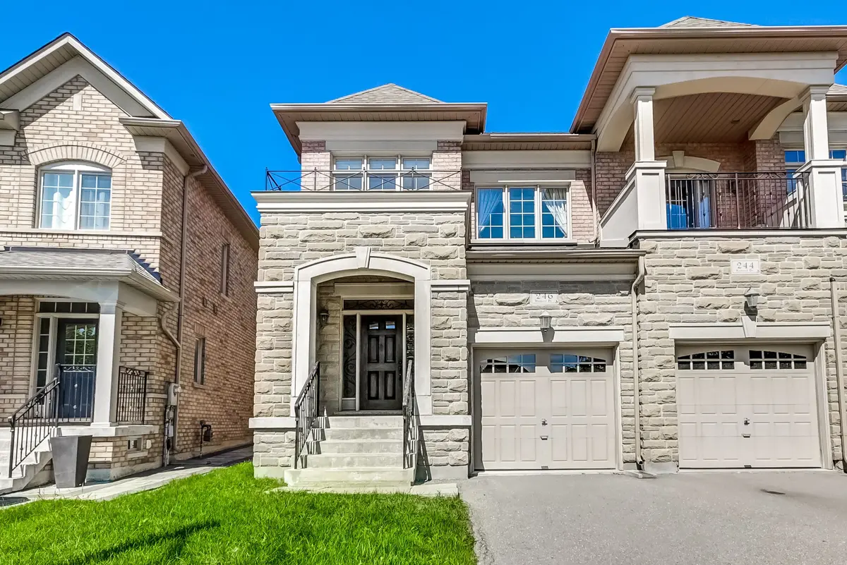 246 Hansard DR, Vaughan, ON L4H 0W1