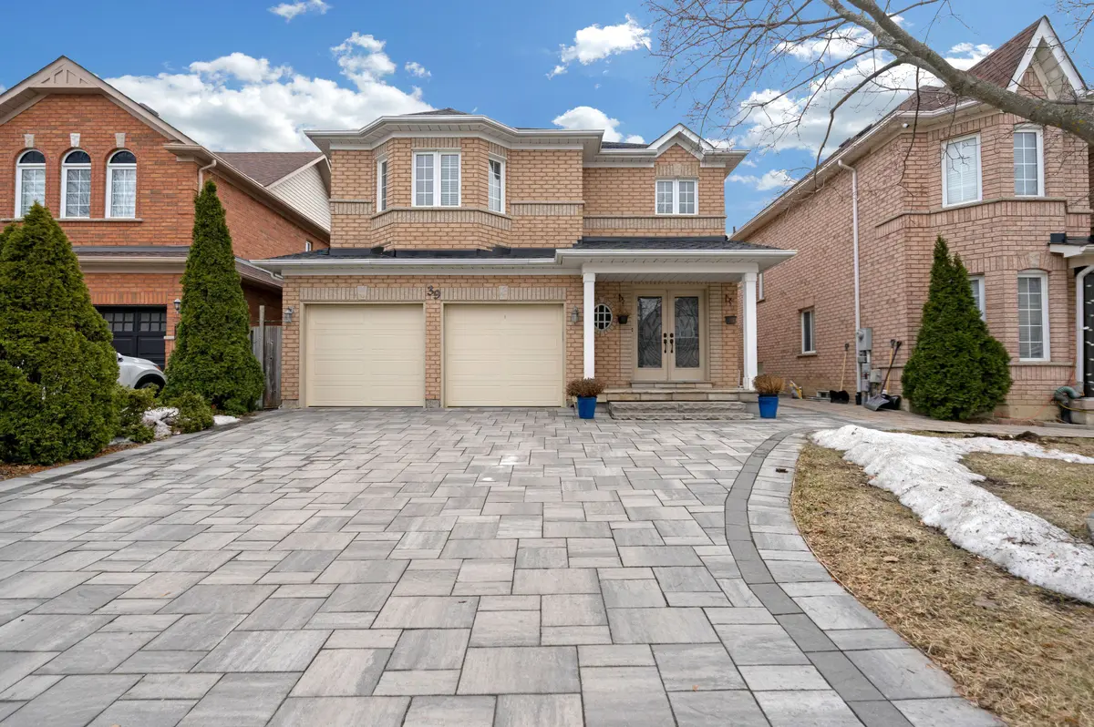 39 Monte Cristi ST S, Vaughan, ON L6A 3H8