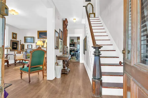 515 E Davenport St, Iowa City, IA 52245