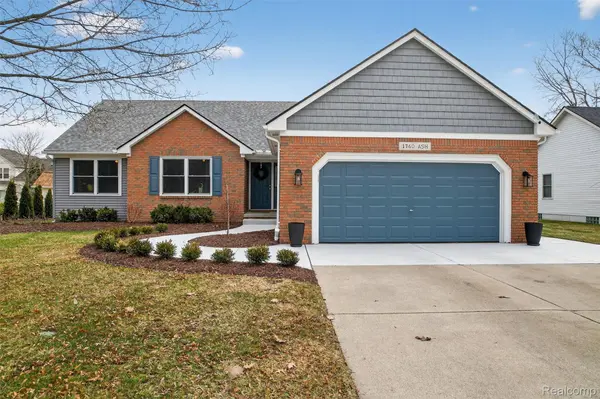 1760 Ash ST, St. Clair, MI 48079