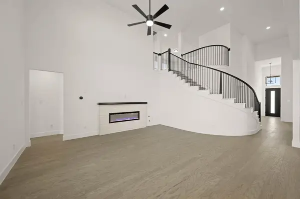 3739 Ironwood Street, Midlothian, TX 76065