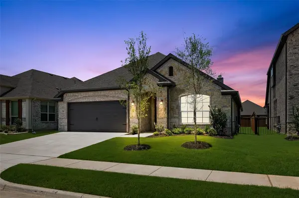 7745 Gatevine Avenue, Joshua, TX 76058