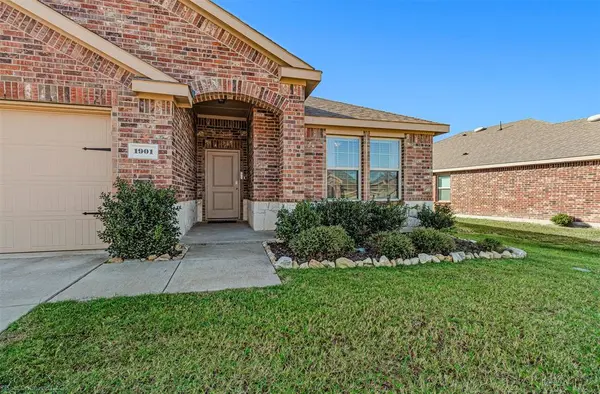 1901 Yale Street, Farmersville, TX 75442