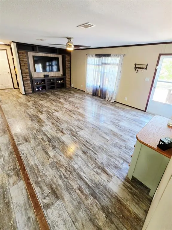 4193 Broken Bow, Lone Oak, TX 75453