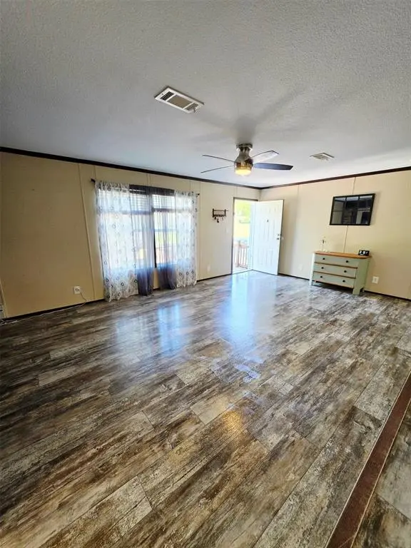 4193 Broken Bow, Lone Oak, TX 75453