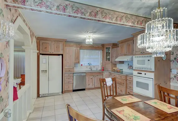 607 5th Street NE, Springhill, LA 71075