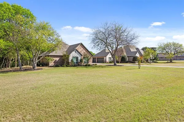 137 Sullivan Way, Waxahachie, TX 75167