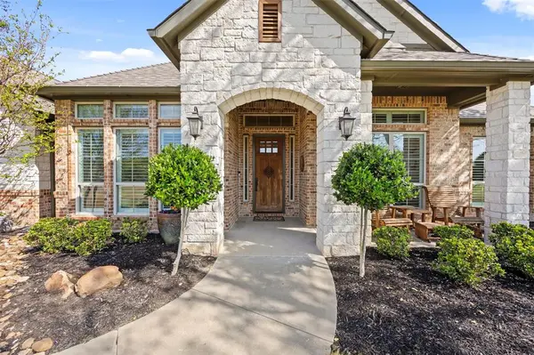 137 Sullivan Way, Waxahachie, TX 75167