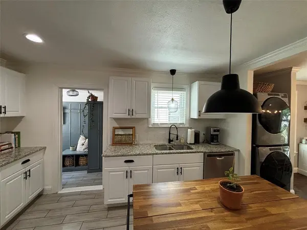 1014 Galloway Avenue, Dallas, TX 75216