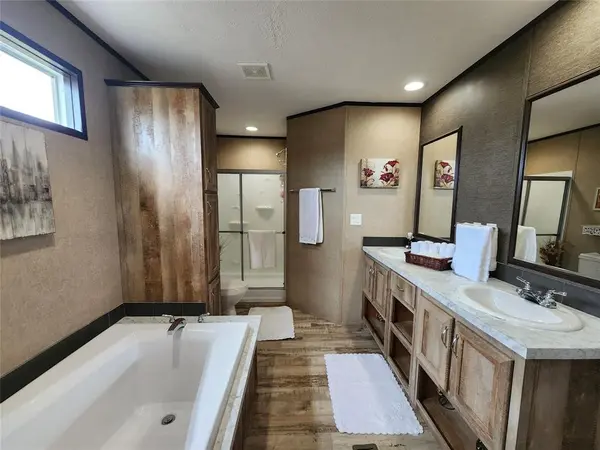 2234 County Road 1056, Celeste, TX 75423