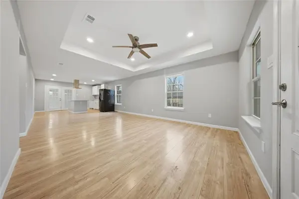 2350 W Cherry Street, Paris, TX 75460