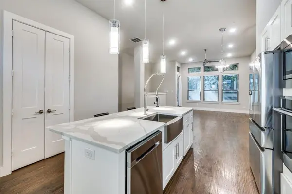 3170 Carmel Street #102, Dallas, TX 75204