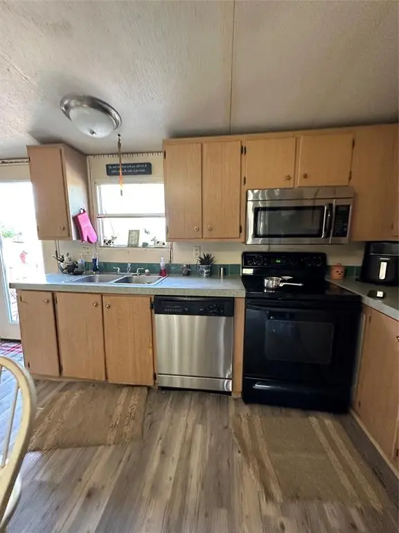 1074 County Road 142, Kaufman, TX 75142