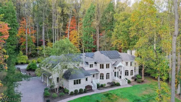 115 Old Somerset Rd, Watchung Boro, NJ 07069