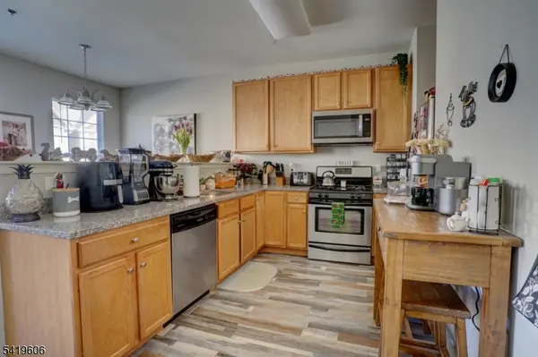 119 Conover Ter, Lebanon Boro, NJ 08833