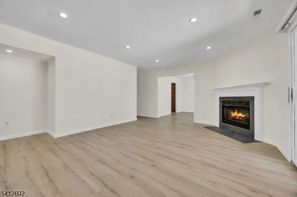 113 Heather Ct, Edison Twp., NJ 08820