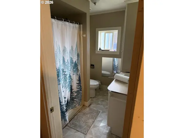 445 WILSON ST, Salem, OR 97302