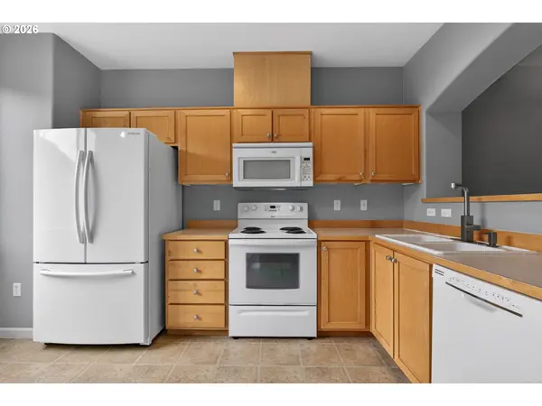 15430 SW SPARROW LOOP #102, Beaverton, OR 97007