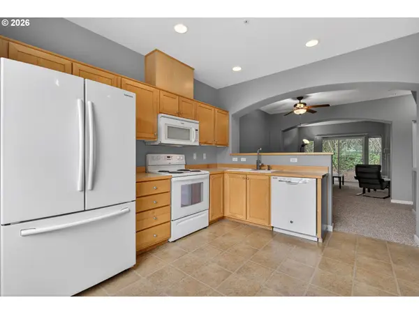 15430 SW SPARROW LOOP #102, Beaverton, OR 97007