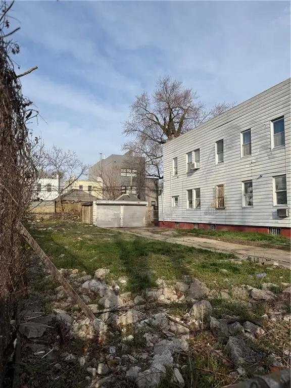 200 East 39th ST, Brooklyn, NY 11203