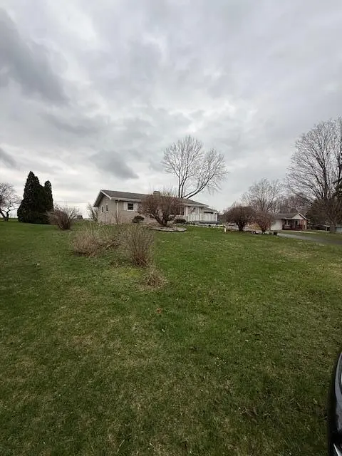 5586 Wendzel DR, Coloma Twp, MI 49038