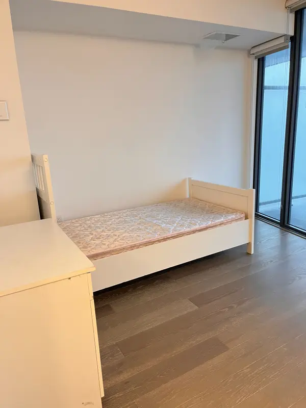 11 Wellesley ST W #2812, Toronto C01, ON M4Y 0G4