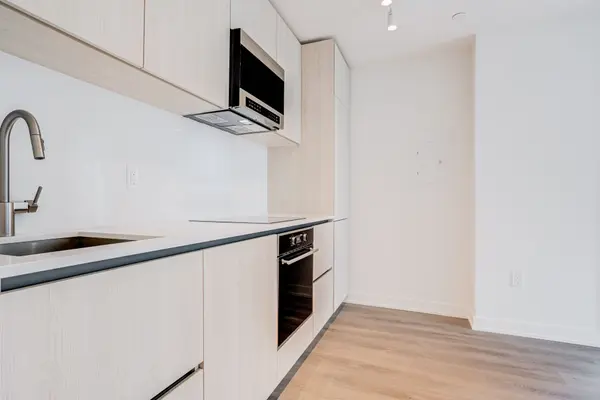 110 Broadway AVE #3112, Toronto C10, ON M4P 1V7