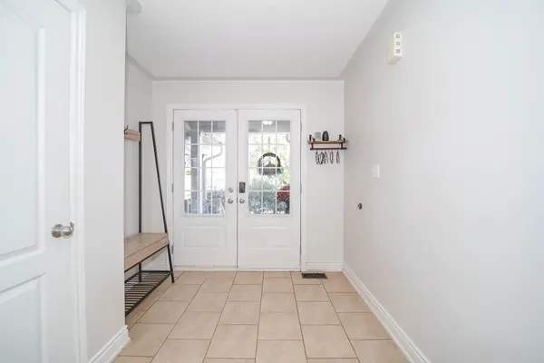 715 Grandview ST N #36, Oshawa, ON L1K 0N2