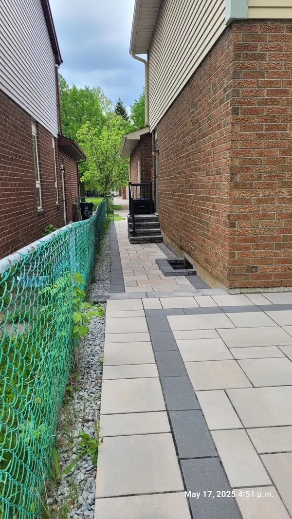 87 Moorehouse DR, Toronto E07, ON M1V 2E2