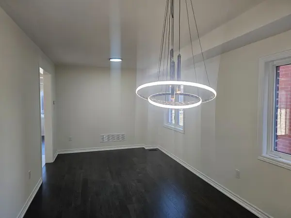 5 Heather Fullerton RD, Georgina, ON L0E 1R0