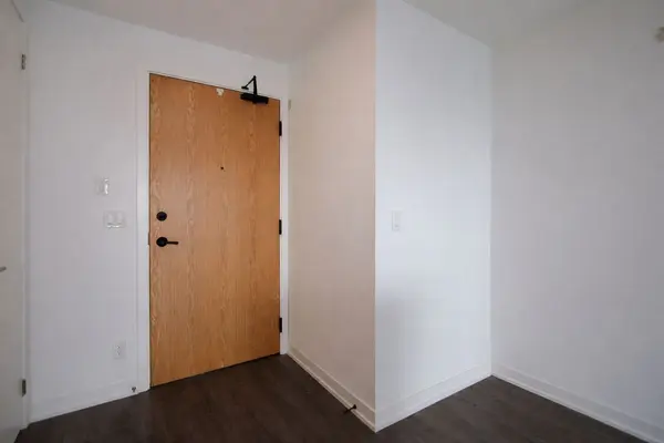 7950 Bathurst ST #2310, Vaughan, ON L4J 0B8