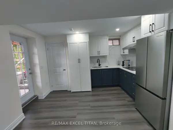 460 Mactier DR, Vaughan, ON L4H 4L8