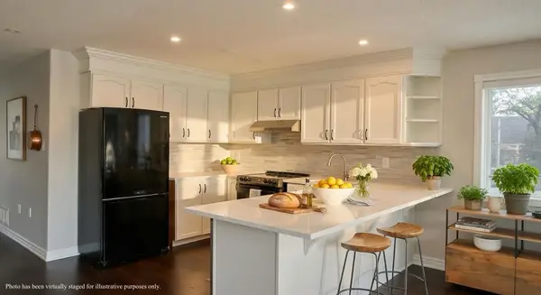 12 Smith ST, Bradford West Gwillimbury, ON L3Z 3C9