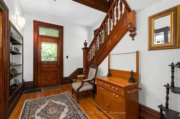 1407 Flos 8 RD W, Springwater, ON L0L 1P0