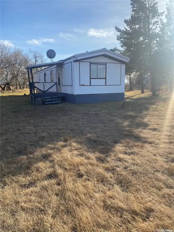 107 2nd AVENUE S, Climax, SK S0N 0N0