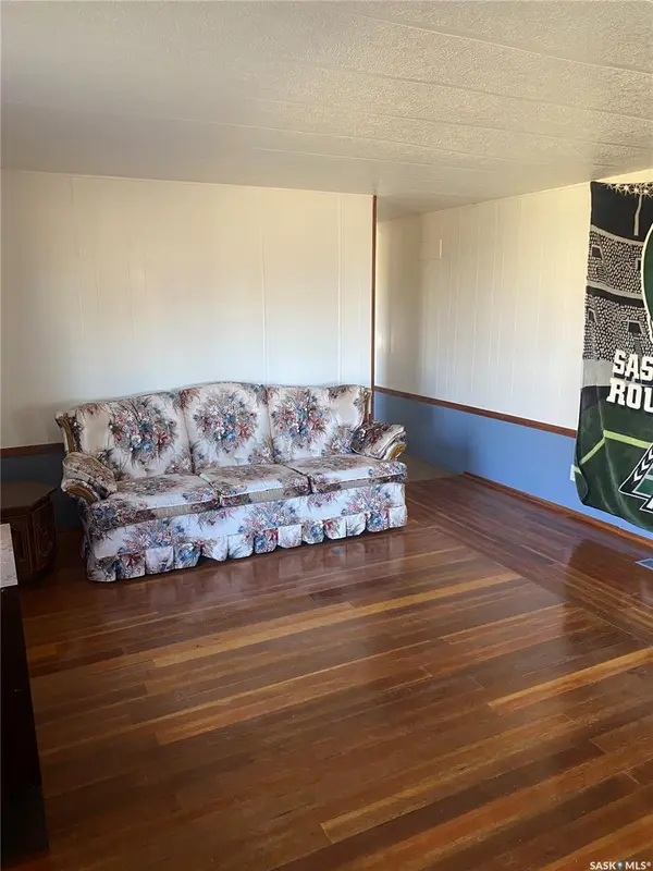 107 2nd AVENUE S, Climax, SK S0N 0N0