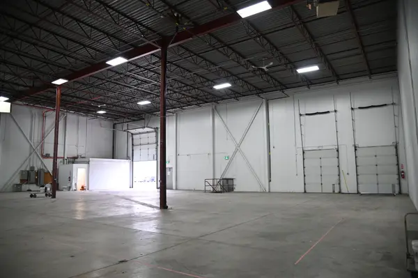 4060A Sladeview CRES #1-2, Mississauga, ON L5L 5Y5