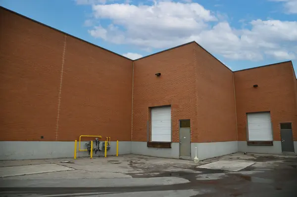 4090 Ridgeway DR #6-7, Mississauga, ON L5L 5X5