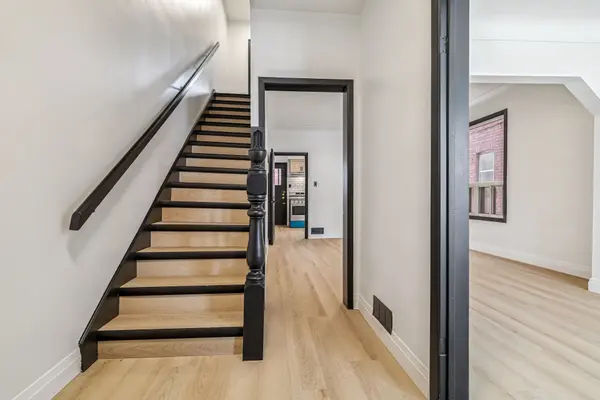 83 Barnesdale AVE N, Hamilton, ON L8L 6S2